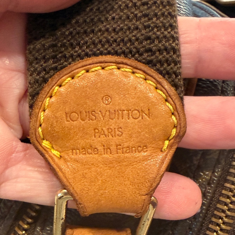 ***SOLD*** Vintage Louis Vuitton Monogram Brown Vintage Reporter Bag w/COA - Picture 2 of 10